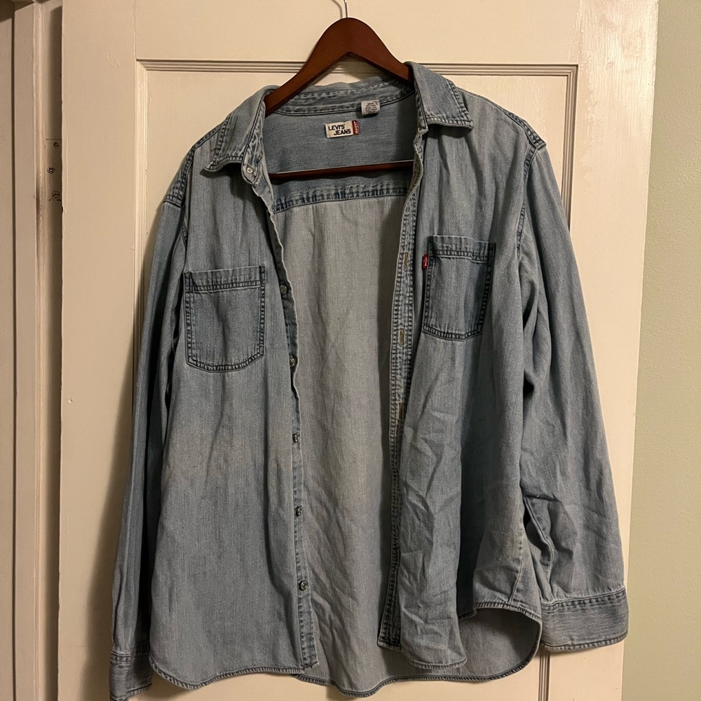Levi’s denim jacket/shirt